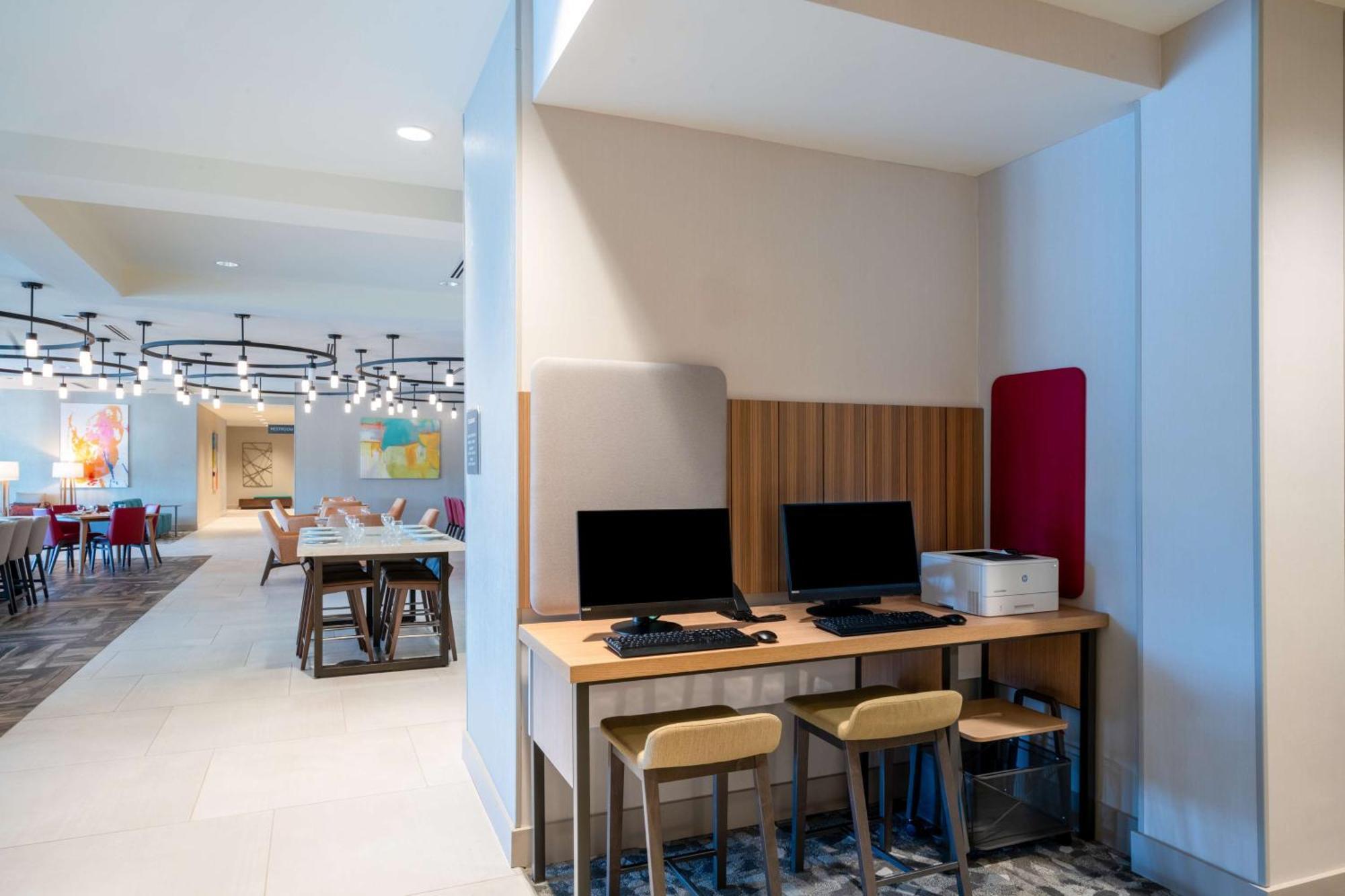Hilton Garden Inn Брансвік Екстер'єр фото